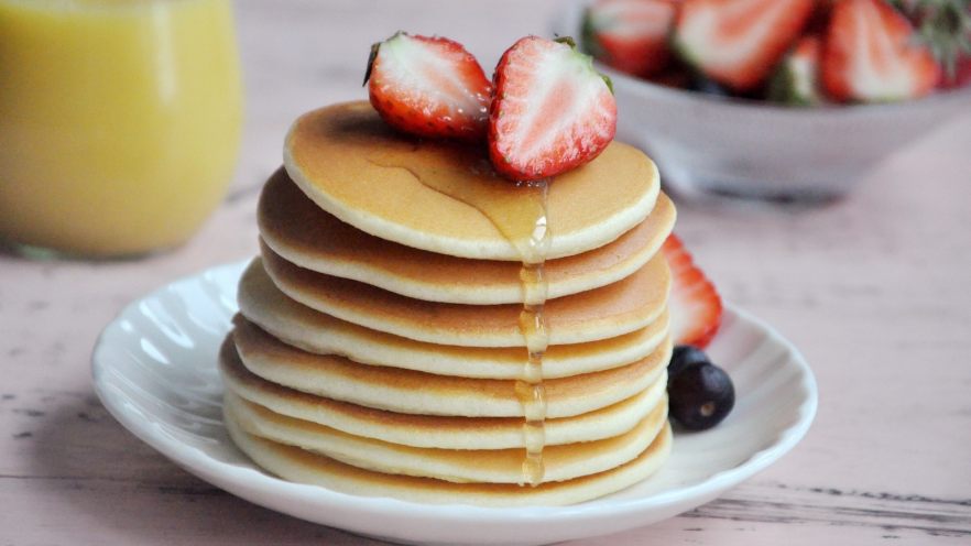 Fluffy Plain Pancakes Without Baking Powder: Easy Homemade Recipe for a Cozy Breakfast Fluffy Plain Pancakes Without Baking Powder: Easy Homemade Recipe for a Cozy Breakfast