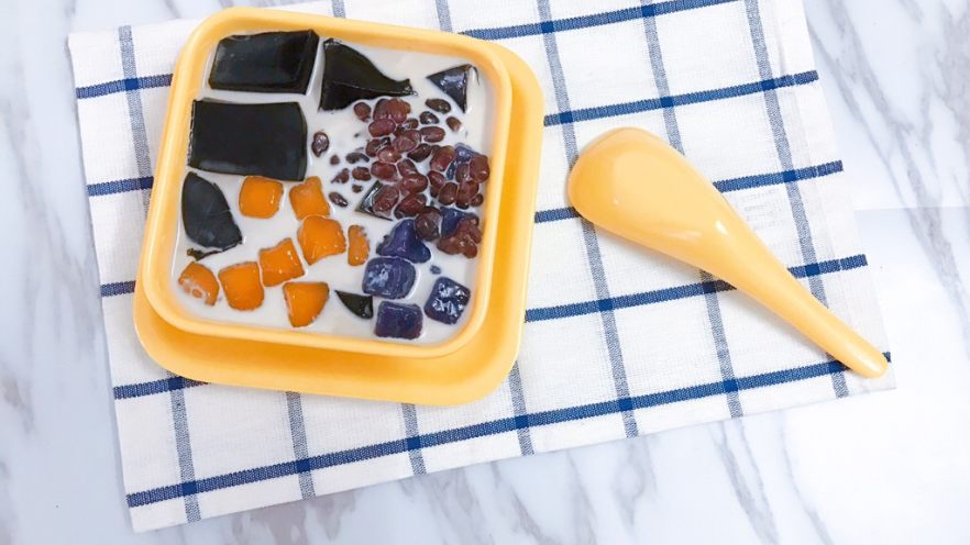 Homemade Taro Ball Red Bean Grass Jelly: A Refreshing Summer Dessert Recipe Homemade Taro Ball Red Bean Grass Jelly: A Refreshing Summer Dessert Recipe