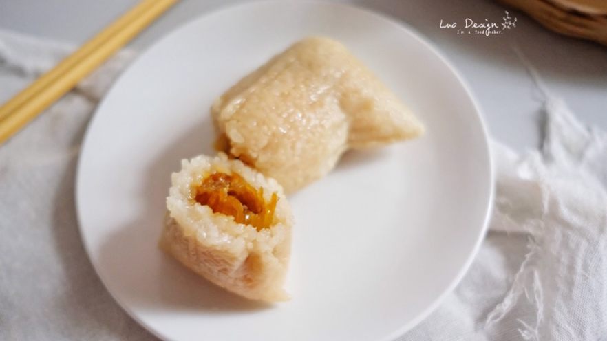 How to Make Sweet Date White Rice Zongzi (Sticky Rice Dumplings) – Easy Homemade Recipe