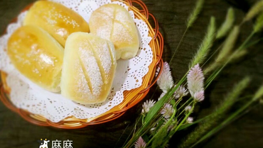 Soft and Fluffy Whipped Cream Dinner Rolls Recipe: Step-by-Step Guide for Beginners