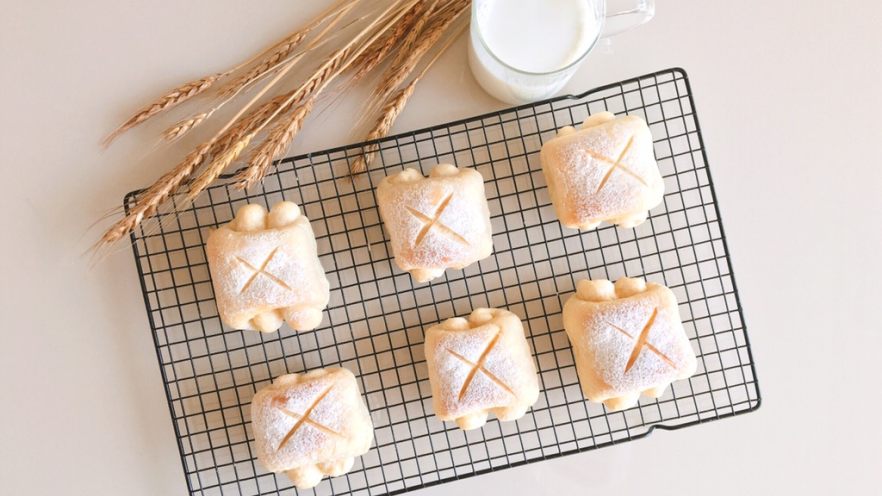 Japanese Milk Bread Rolls Recipe: Soft, Fluffy, and Irresistibly Cute Japanese Milk Bread Rolls Recipe: Soft, Fluffy, and Irresistibly Cute