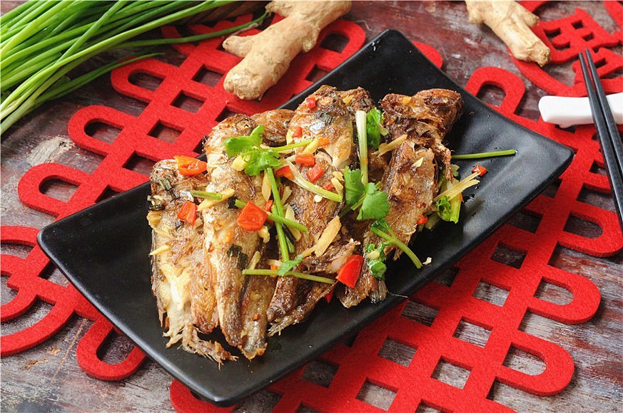 Pan-Fried Small Yellow Croaker Recipe: Crispy, Juicy, and Full of Flavor Pan-Fried Small Yellow Croaker Recipe: Crispy, Juicy, and Full of Flavor