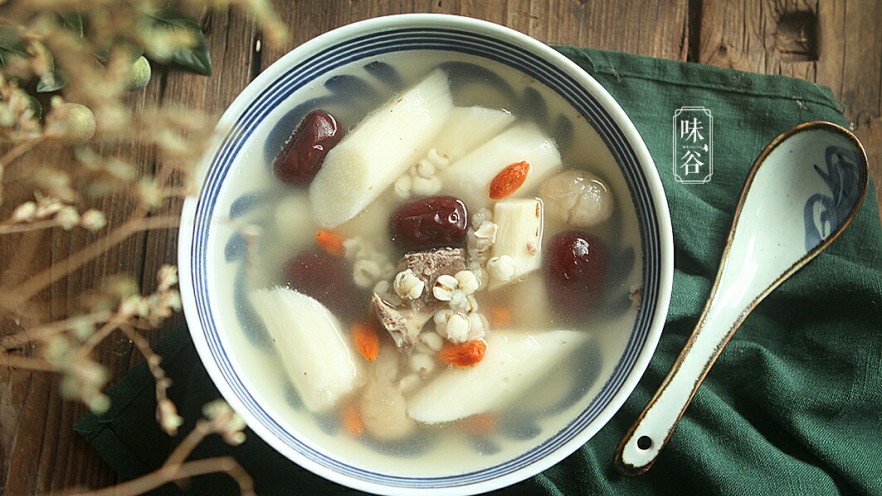 Healthy Yam and Wolfberry Pork Tail Bone Soup Recipe | Perfect for Family & Kids/Elders