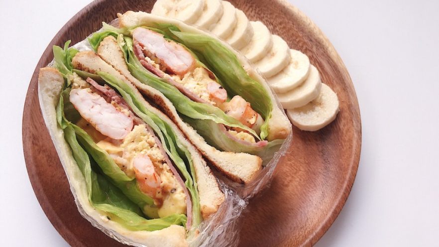Creative Bacon Shrimp Egg Sandwich: Easy Homemade Breakfast Recipe for Kitchen Beginners