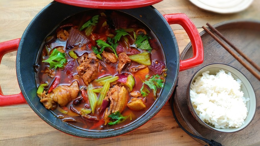 Spicy Chicken Pot Recipe: Homemade Sichuan-Style Deliciousness with Local Chicken