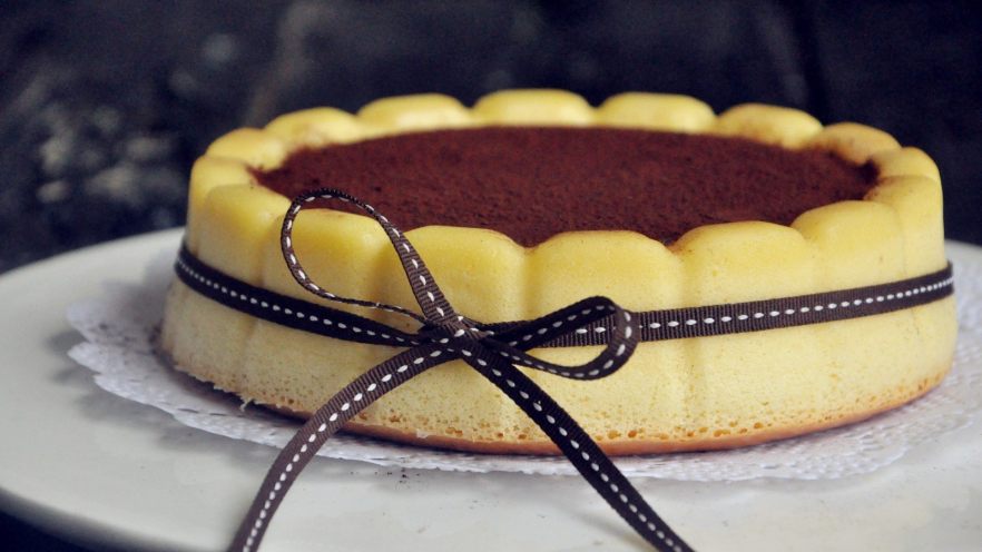 How to Make a Tiramisu-Style Japanese Cheesecake (No Tiramisu Ingredients Needed!)