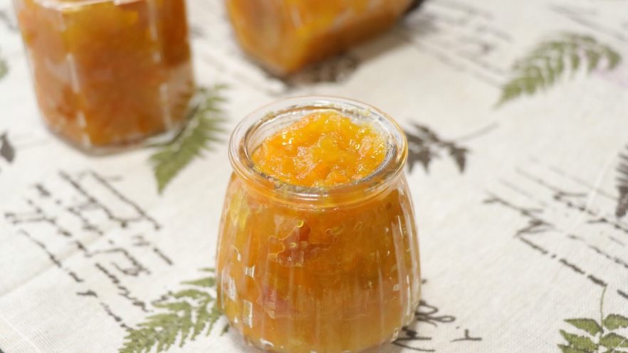 Homemade Kumquat Jam: Easy Recipe for Soothing Throat Relief & Delicious Snacks