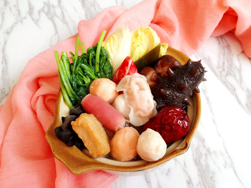 One-Person Sea Cucumber Hot Pot: Cozy Winter Recipe for Solo Diners