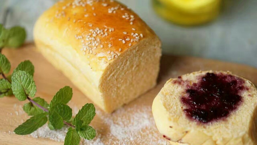 Fluffy Condensed Milk Mini Toast Recipe: 8 Perfect Small Loaves for Breakfast & Snacks